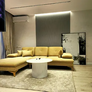 Center Easy_luxury شقة تيرانا